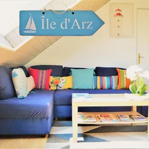 13k Arz - Proche Centre - 39m2 Vue Sur Les Toits Vannes
